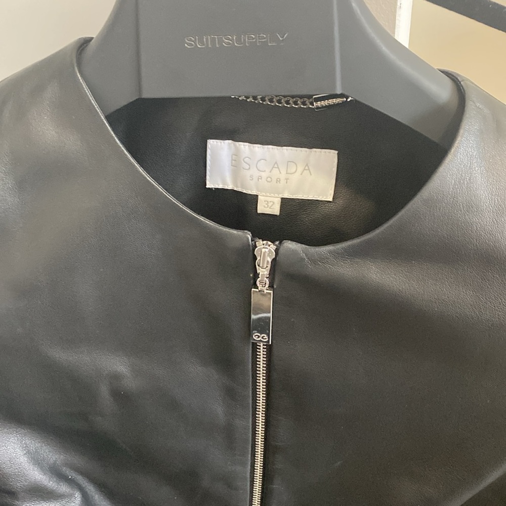 Escada leather jacket - Picture 2 of 2